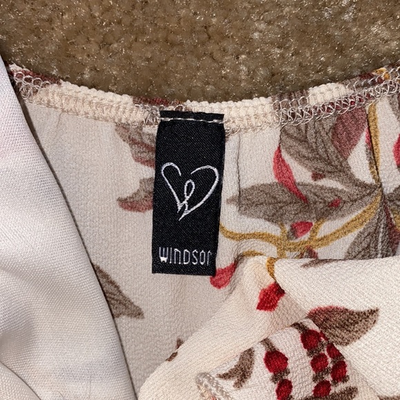 Spaghetti strap - mini floral print dress - Picture 6 of 9